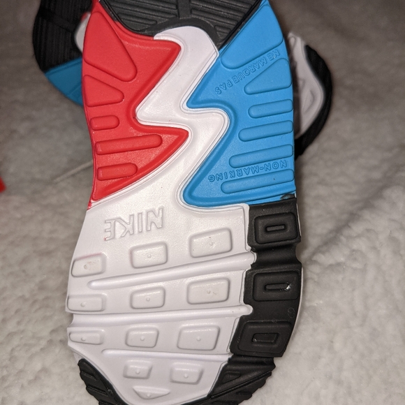 Nike Air Max 90 LTR size 4c - Picture 3 of 6